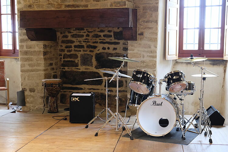 Photo d'une batterie à l'intérieur de l'acole de musique de Merdrignac